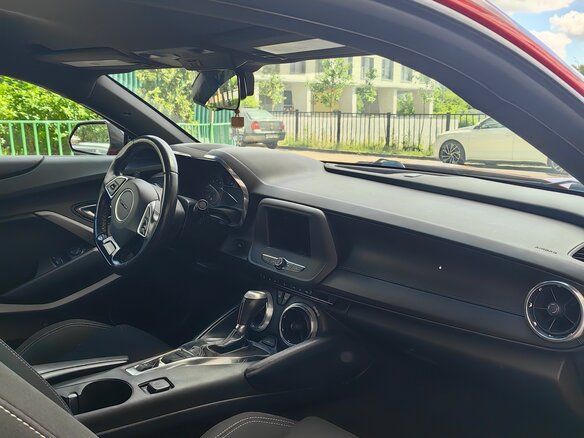 2019 Chevrolet Camaro 8-speed VI Рестайлинг, красный, 3390000 рублей - вид 7