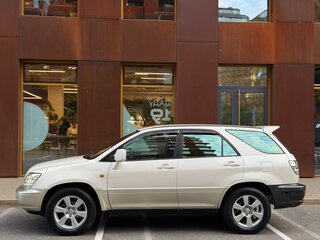 1998 Toyota Harrier I (XU10), белый, 685000 рублей, вид 3