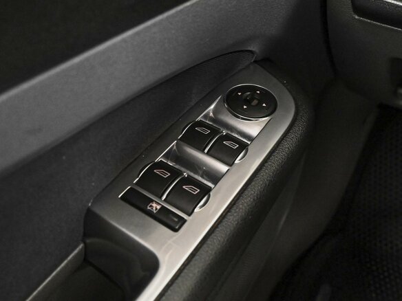 2009 Ford Focus II Рестайлинг, серебристый, 749000 рублей - вид 16