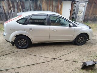 2007 Ford Focus II Рестайлинг, серебристый, 360000 рублей, вид 3