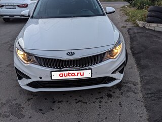 2018 Kia Optima IV Рестайлинг, белый, 1290000 рублей, вид 2