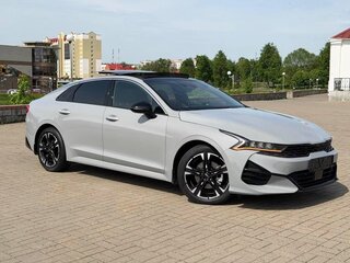 2022 Kia K5 III, серый, 2700000 рублей, вид 1