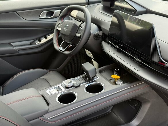 2025 Changan UNI-S I, серый, 3179900 рублей - вид 13