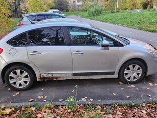 2010 Citroen C4 I Рестайлинг, серебристый, 390000 рублей, вид 4