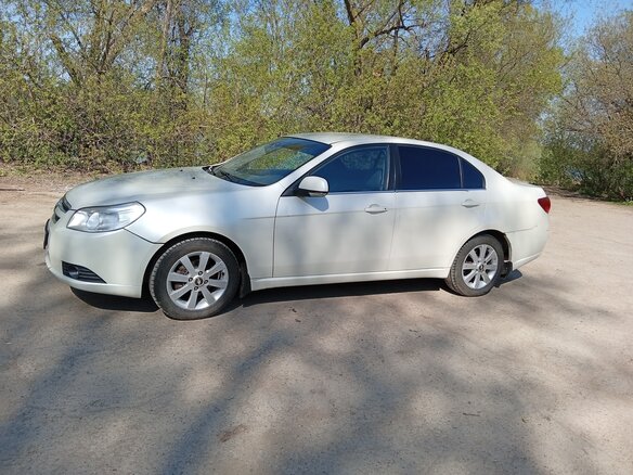 2011 Chevrolet Epica V250 Рестайлинг, белый, 500000 рублей - вид 5
