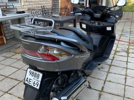 2010 Suzuki Burgman (SkyWave) 400, серебристый, 360000 рублей, вид 4