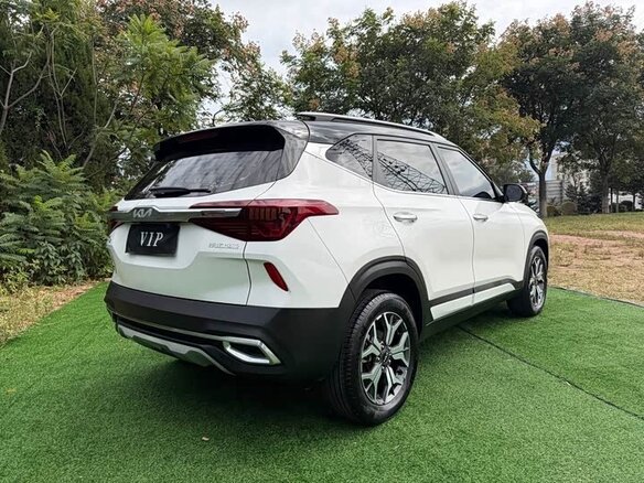 2023 Kia KX3, белый - вид 6