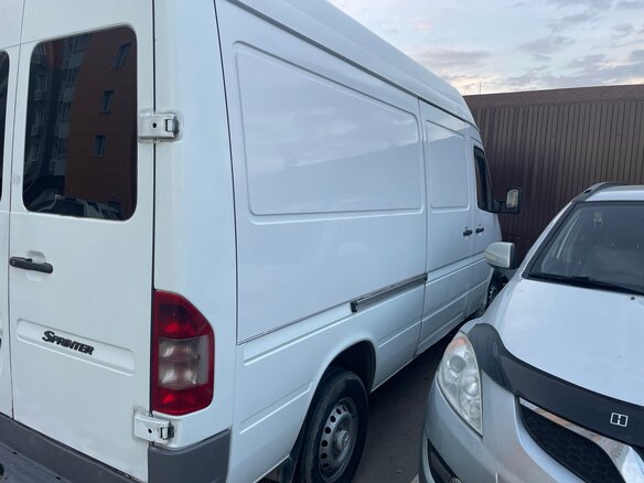2005 Mercedes-Benz Sprinter, белый, 1250000 рублей - вид 1