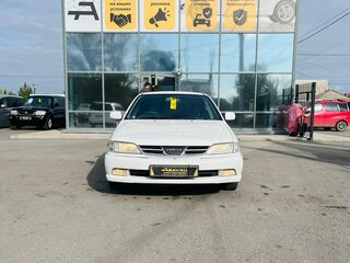 2001 Toyota Carina VII (T210), белый, 589000 рублей, вид 3