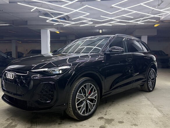 2026 Audi Q5 40 TFSI III (GU), чёрный - вид 4