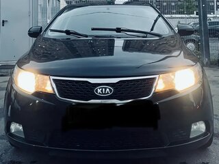 2011 Kia Cerato 4-speed II, чёрный, 700000 рублей, вид 1