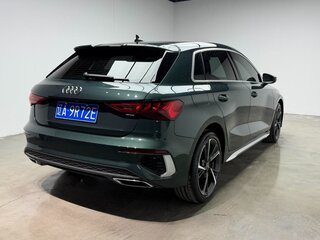 2022 Audi A3 Sportback 35 TFSI IV (8Y), зелёный, 1890000 рублей, вид 4