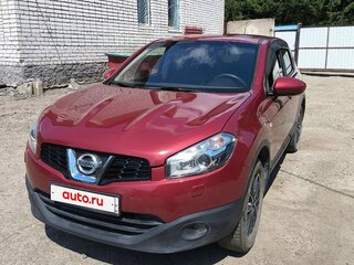 2013 Nissan Qashqai I Рестайлинг, красный, 890000 рублей, вид 1