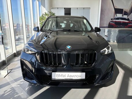 2026 BMW X1 Long 25Li xDrive III (U11/U12), чёрный, 6150000 рублей, вид 4
