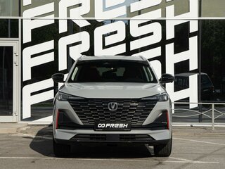 2023 Changan CS55 Plus II Рестайлинг, серый, 1900000 рублей, вид 3