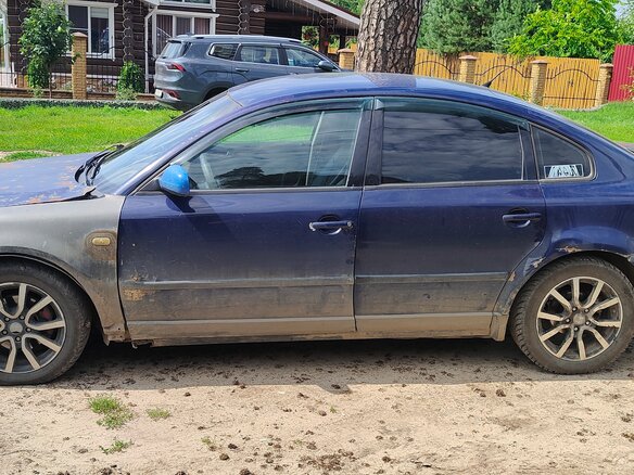 1997 Volkswagen Passat B5, синий - вид 4