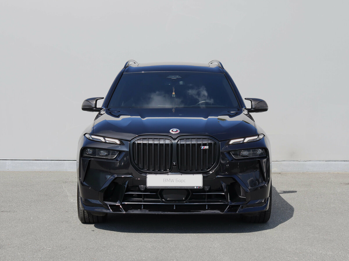 Открыть фотографии: BMW X7 I (G07) Рестайлинг