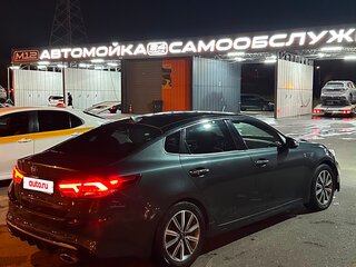 2019 Kia Optima IV Рестайлинг, белый, 1560000 рублей, вид 1