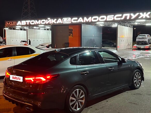 2019 Kia Optima IV Рестайлинг, белый, 1460000 рублей