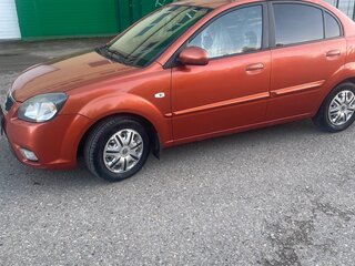 2010 Kia Rio II Рестайлинг, оранжевый, 610000 рублей, вид 3