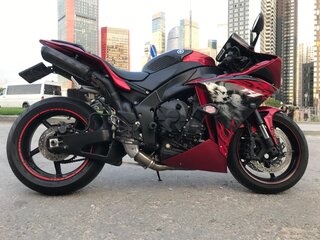 2011 Yamaha YZF-R1, красный, 875000 рублей, вид 3
