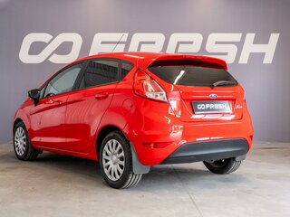 2015 Ford Fiesta Mk6 Рестайлинг, красный, 1020000 рублей, вид 2