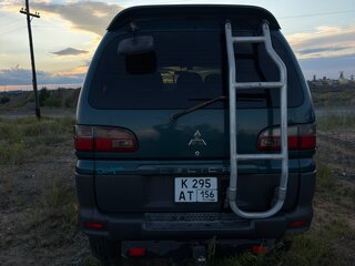 1996 Mitsubishi Delica IV, зелёный, 1100000 рублей, вид 5