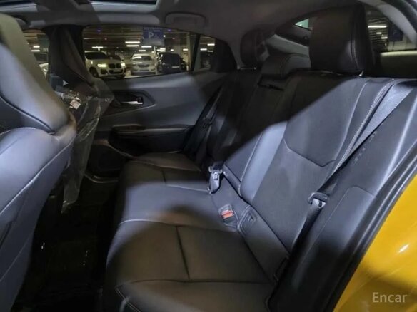 2026 Toyota Prius PHV V (XW60), жёлтый, 4575077 рублей - вид 15