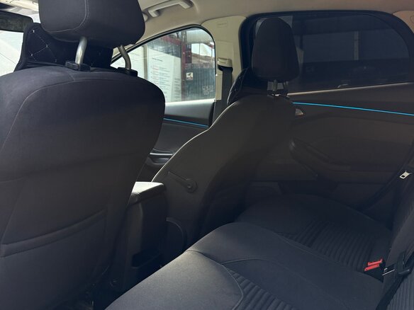 2015 Ford Focus III Рестайлинг, синий, 1000000 рублей - вид 10