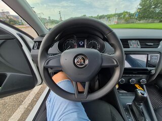 2020 Skoda Octavia III (A7) Рестайлинг, белый, 1870000 рублей, вид 4