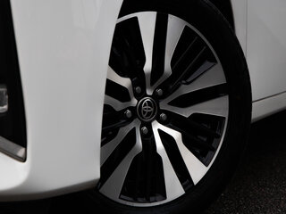 2019 Toyota Alphard III Рестайлинг, белый, 4269945 рублей, вид 3