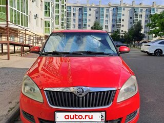 2014 Skoda Fabia II Рестайлинг, красный, 670000 рублей, вид 3