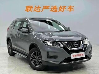 2025 Nissan X-Trail III Рестайлинг 2, серебристый, 1700000 рублей, вид 3