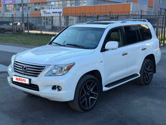 2010 Lexus LX 570 III, белый, 2590000 рублей