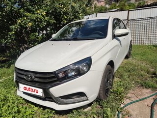 2017 Lada (ВАЗ) Vesta CNG I, белый, 900000 рублей, вид 2