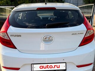 2015 Hyundai Solaris I Рестайлинг, белый, 850000 рублей, вид 5