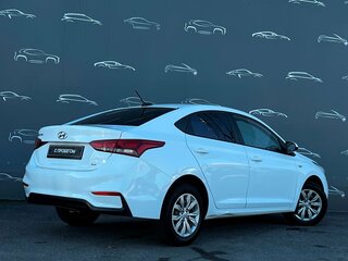 2019 Hyundai Solaris II, белый, 1329800 рублей, вид 2