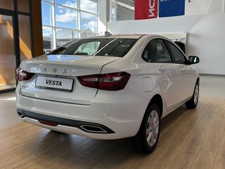 2026 Lada (ВАЗ) Vesta I Рестайлинг (NG), белый, 1860000 рублей, вид 4
