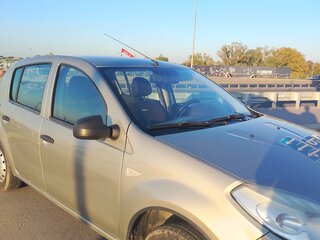 2012 Renault Sandero I, бежевый, 400000 рублей, вид 3