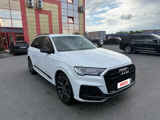 2019 Audi Q7 50 TDI II (4M) Рестайлинг, белый, 6500000 рублей, вид 2
