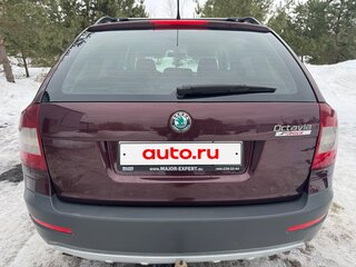 2011 Skoda Octavia Scout II (A5) Рестайлинг, красный, 975000 рублей, вид 3