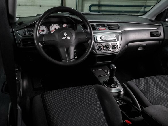 2006 Mitsubishi Lancer IX Рестайлинг, серебристый, 649000 рублей - вид 5