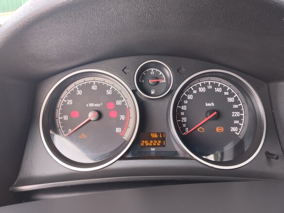 2011 Opel Astra H Рестайлинг, серебристый, 650000 рублей - вид 4