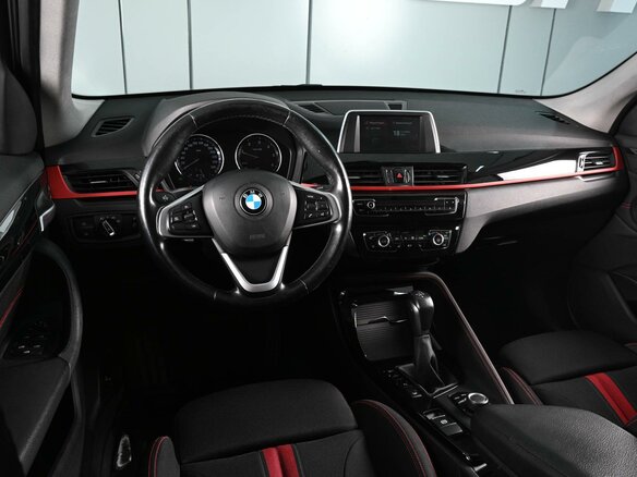 2019 BMW X1 18d xDrive II (F48), белый, 2599000 рублей - вид 5