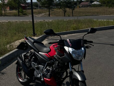 2021 Bajaj Pulsar 125, красный, 125000 рублей, вид 2