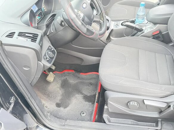 2016 Ford Kuga II, чёрный, 1030000 рублей - вид 9