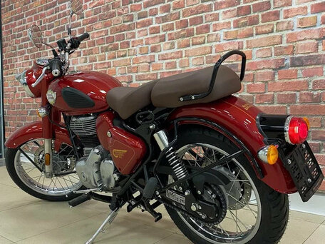 2026 Royal Enfield Classic 350, красный, 497000 рублей, вид 5