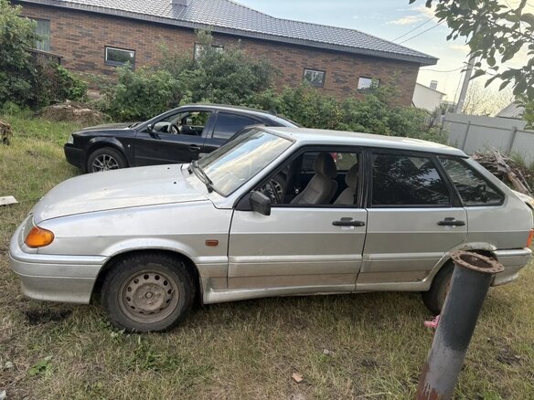2004 Lada (ВАЗ) 2114, серебристый, 39000 рублей - вид 4