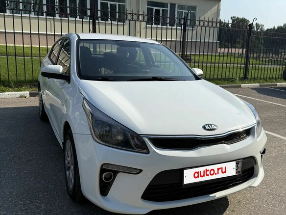 2019 Kia Rio IV, белый, 1380000 рублей - вид 5