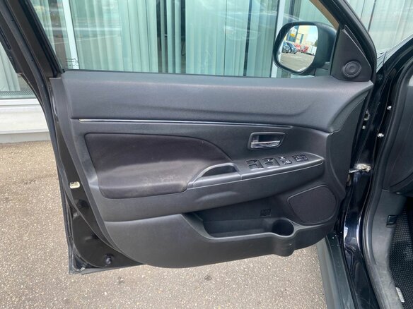 2013 Mitsubishi ASX I Рестайлинг, чёрный, 933000 рублей - вид 6
